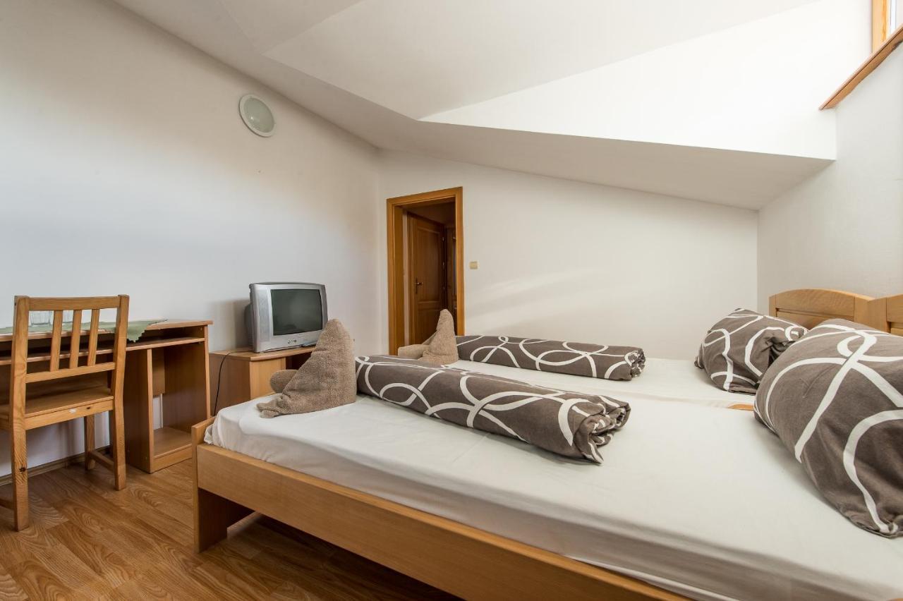 Hotel Euforia โนวาเลสนา ภายนอก รูปภาพ
